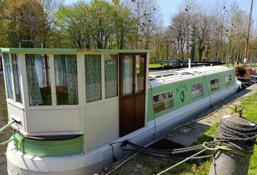 ベッドアンドブレックファースト Ille Flottante, Maison éclusière Et Hébergements Insolites Sur Le Canal