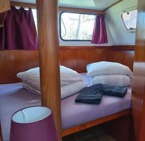 ベッドアンドブレックファースト Ille Flottante, Maison éclusière Et Hébergements Insolites Sur Le Canal