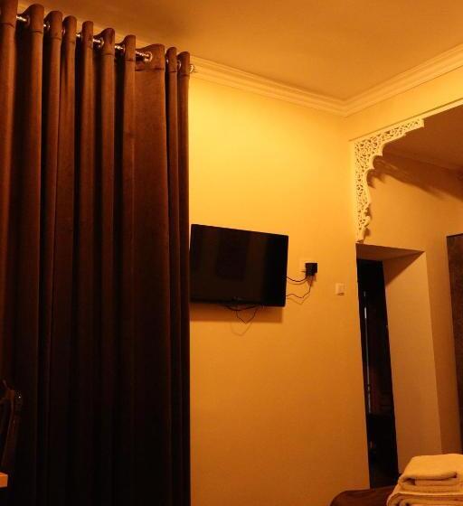 هتل Al Bukhari Boutique