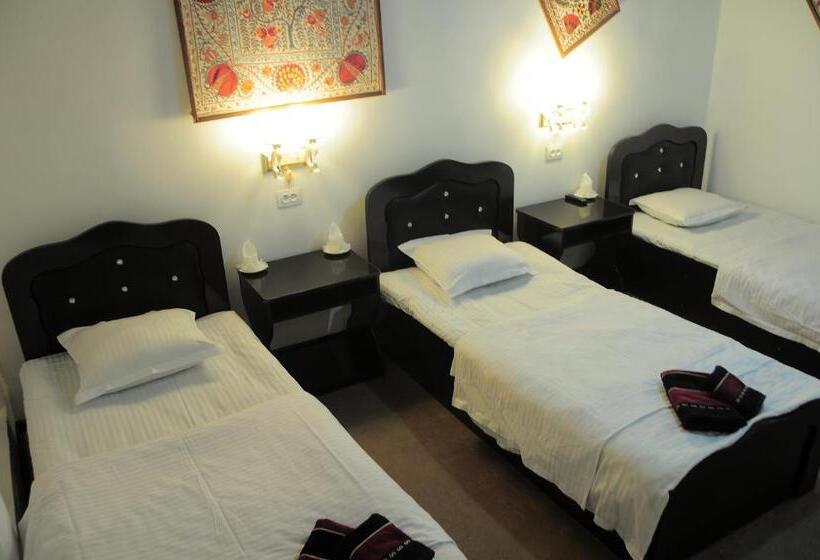 هتل Al Bukhari Boutique