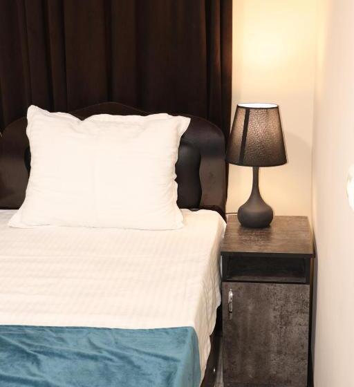 هتل Al Bukhari Boutique