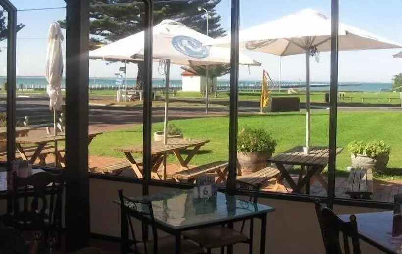 Hotelli Bompas Of Beachport