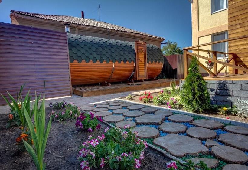 هتل Hillside Karakol B&b