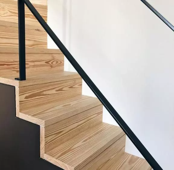 هتل Latroupe Jardin Secret