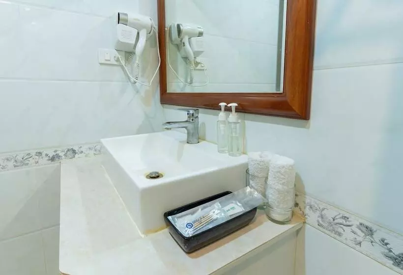 هتل Nhu Y 2