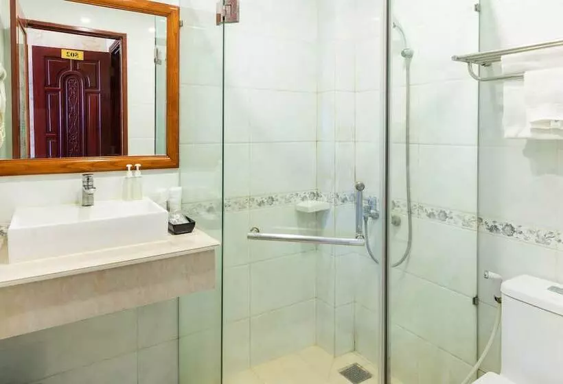 هتل Nhu Y 2