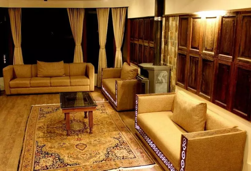 ホテル The Villagio Pahalgam