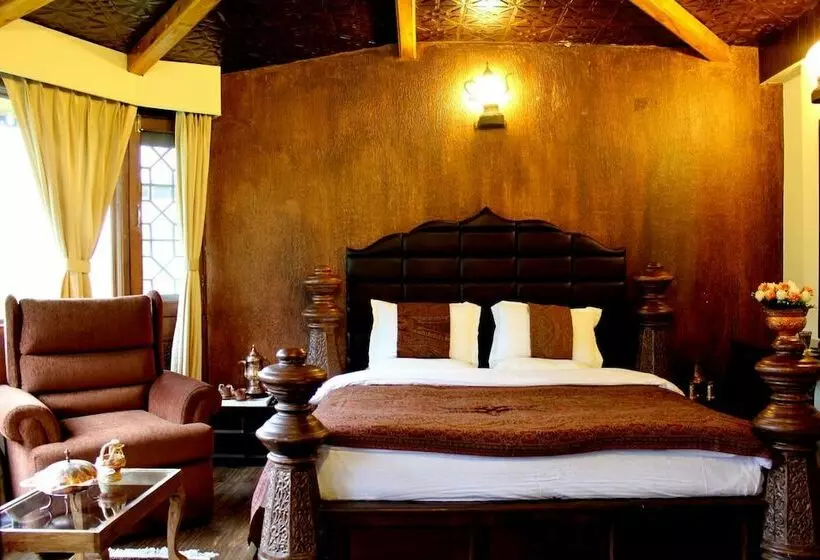ホテル The Villagio Pahalgam