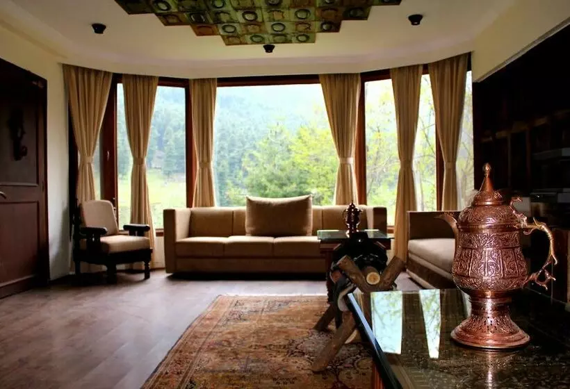 ホテル The Villagio Pahalgam