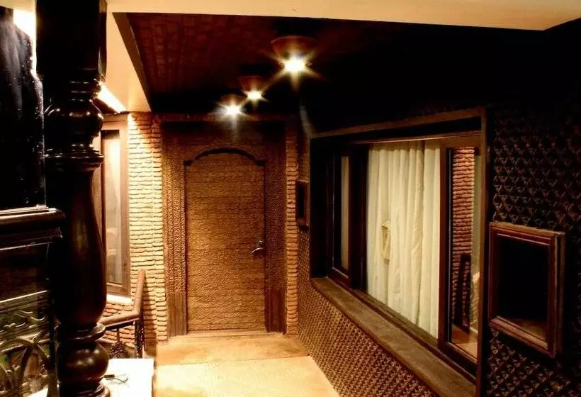 ホテル The Villagio Pahalgam