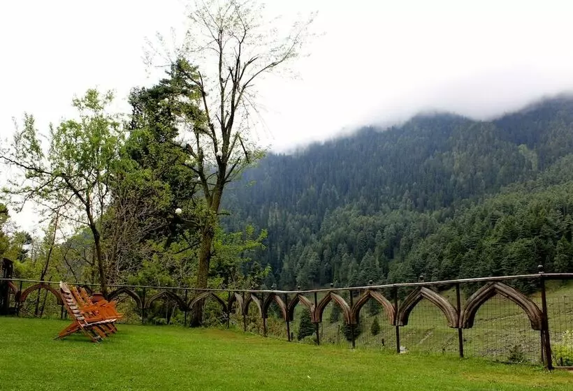 ホテル The Villagio Pahalgam