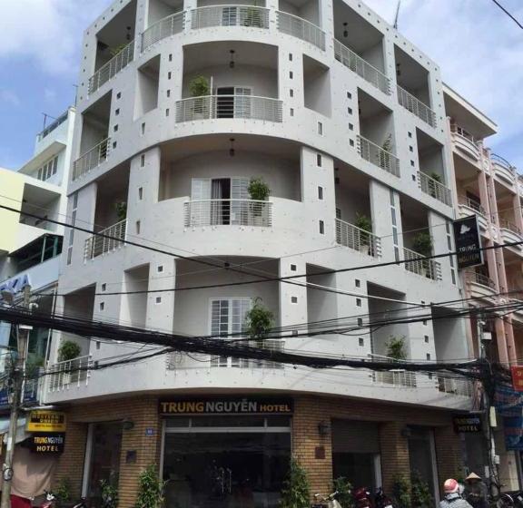 ホテル Trung Nguyen