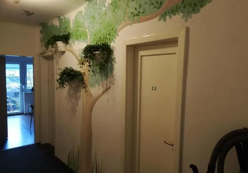 هاستل Family Guesthouse Greenslo