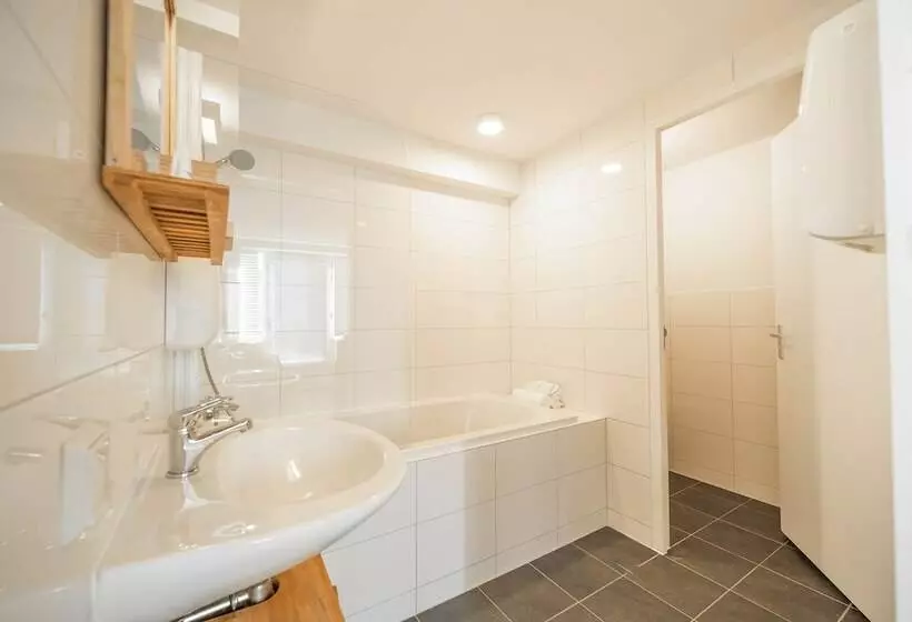 ベッドアンドブレックファースト Zèta Beds