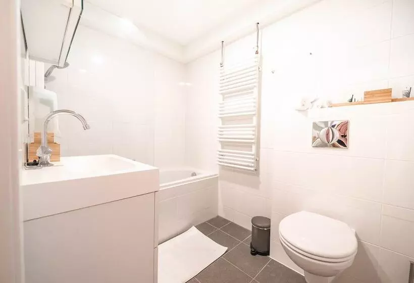 ベッドアンドブレックファースト Zèta Beds