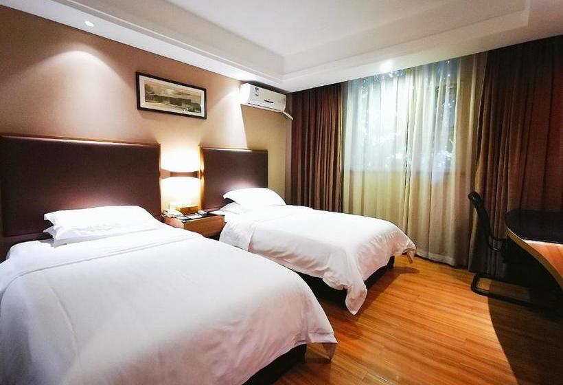 בית מלון כפרי Ane Grand