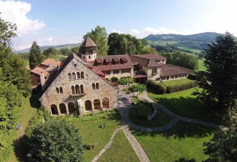 ホテル Crêt Bérard