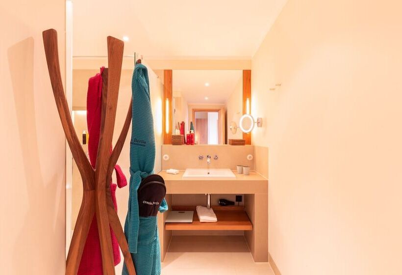 هتل Orania.berlin