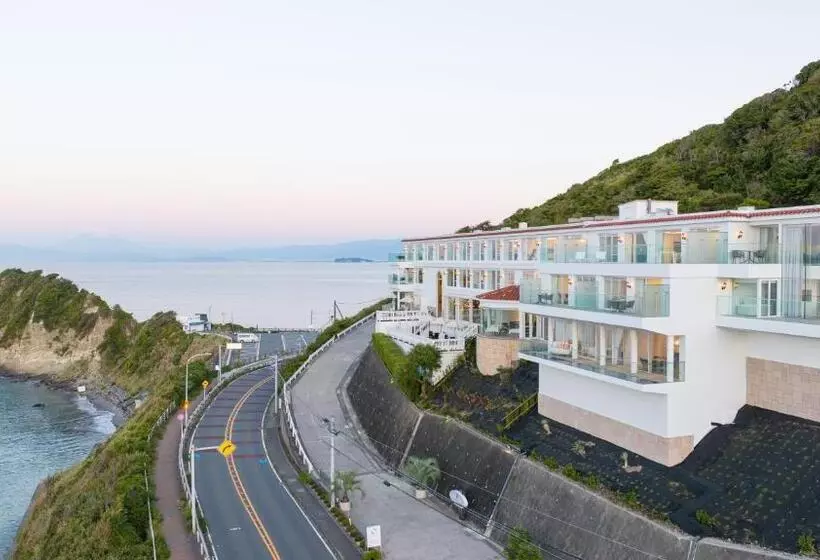 Lomakeskus Hayama Hotel Otowa No Mori