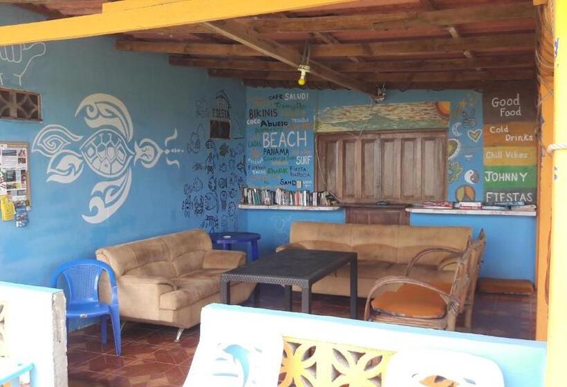 הוסטל Johnny Fiestas