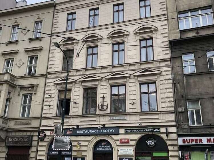 Albergue Travel&joy Backpackers