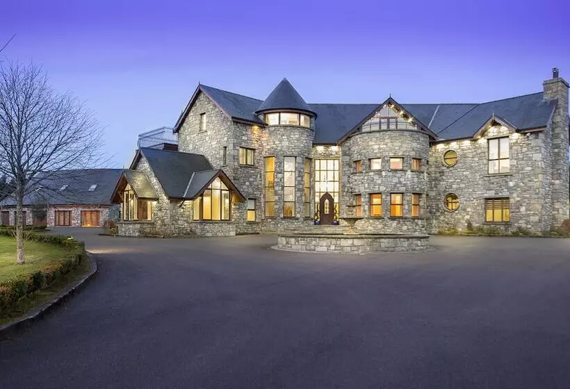 تختخواب و صبحانه Castledale