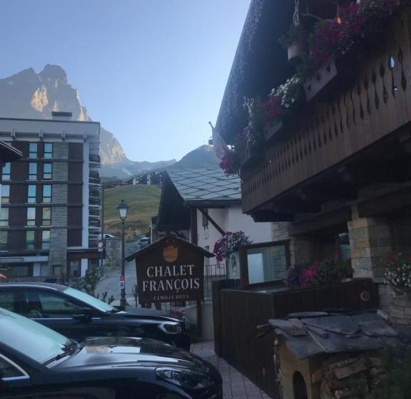 مبيت وإفطار Chalet Matterhorn Francois Central Ski Chalet With Spa And Breakfast, 100mt Lift