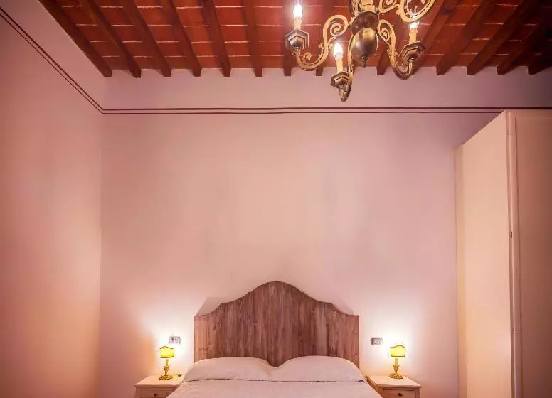 تختخواب و صبحانه De Montetini
