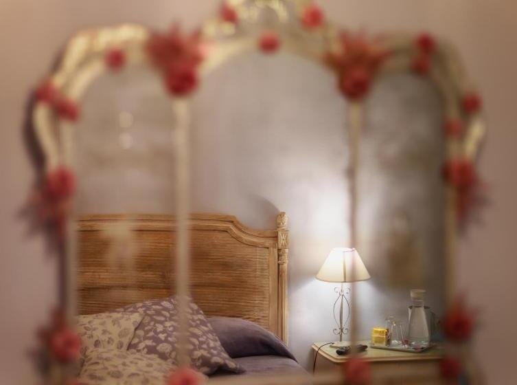 تختخواب و صبحانه De Montetini