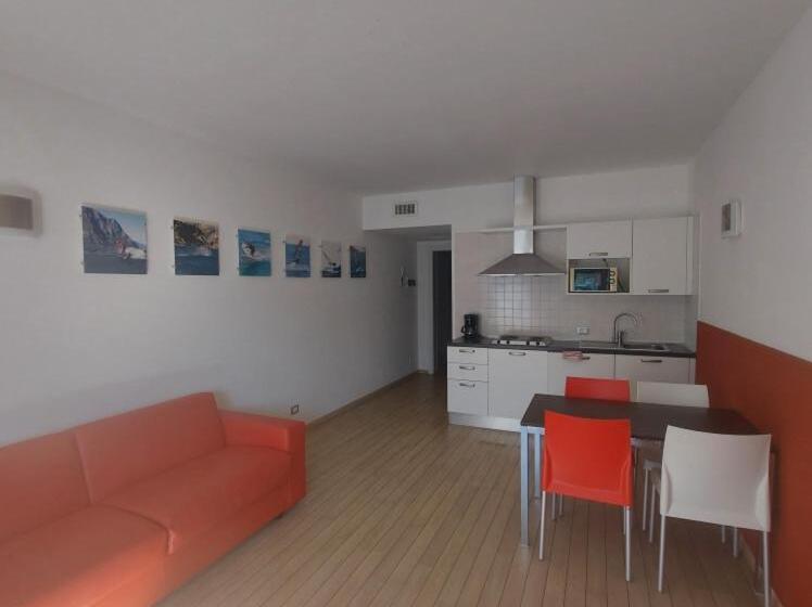 تختخواب و صبحانه Villa Treccani Apartments