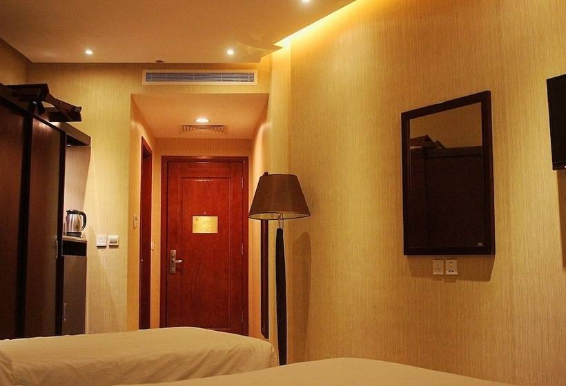 Отель 1 Land Premium