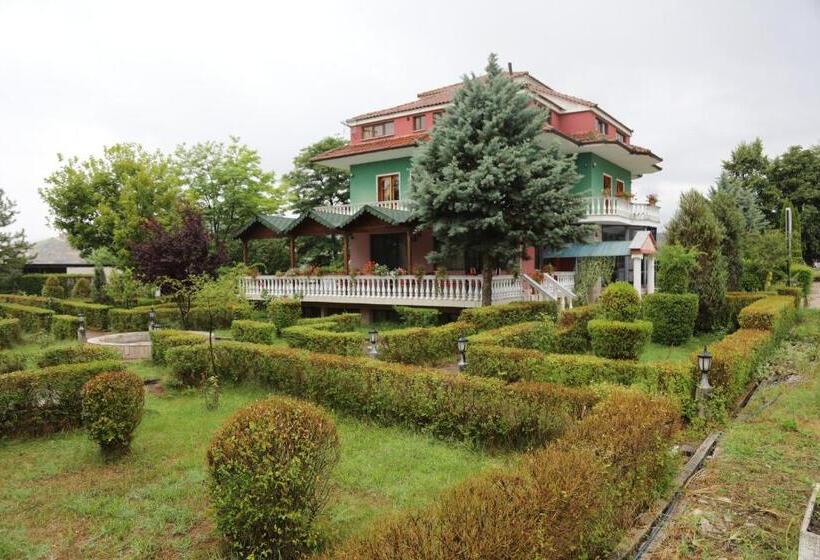 هتل Villa Kabashi