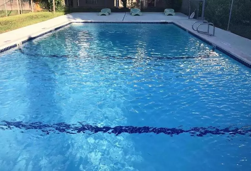 Hotelli Siesta Inn Mcallen