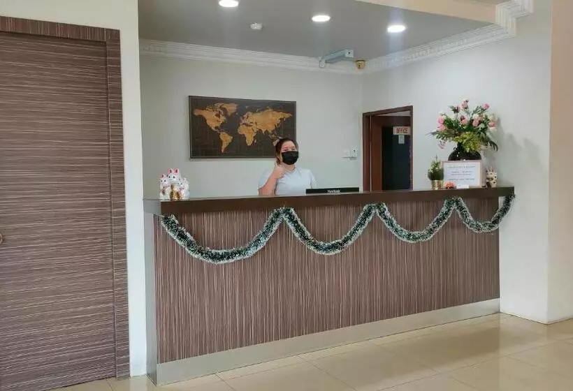 Hotel Yew