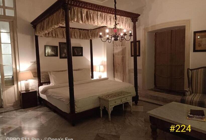 リゾートホテル The Rajbari Bawali