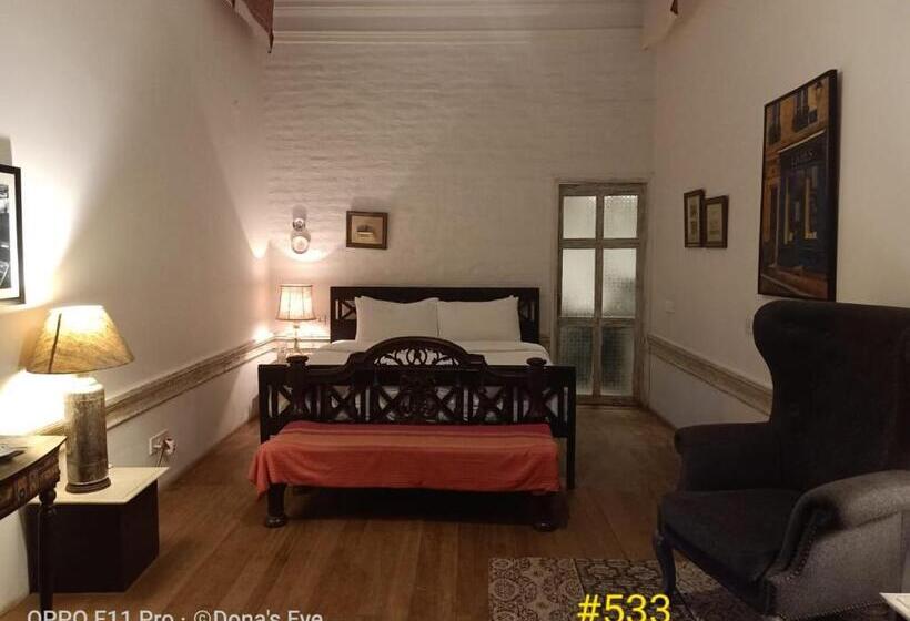 リゾートホテル The Rajbari Bawali