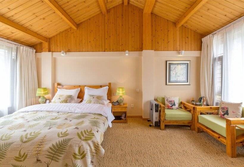 Отель C Est La Vie Boutique Inn