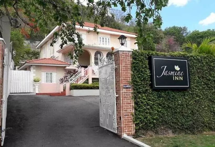 هتل Jasmine Inn