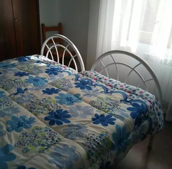 تختخواب و صبحانه Apartamento Turístico Capuchinos