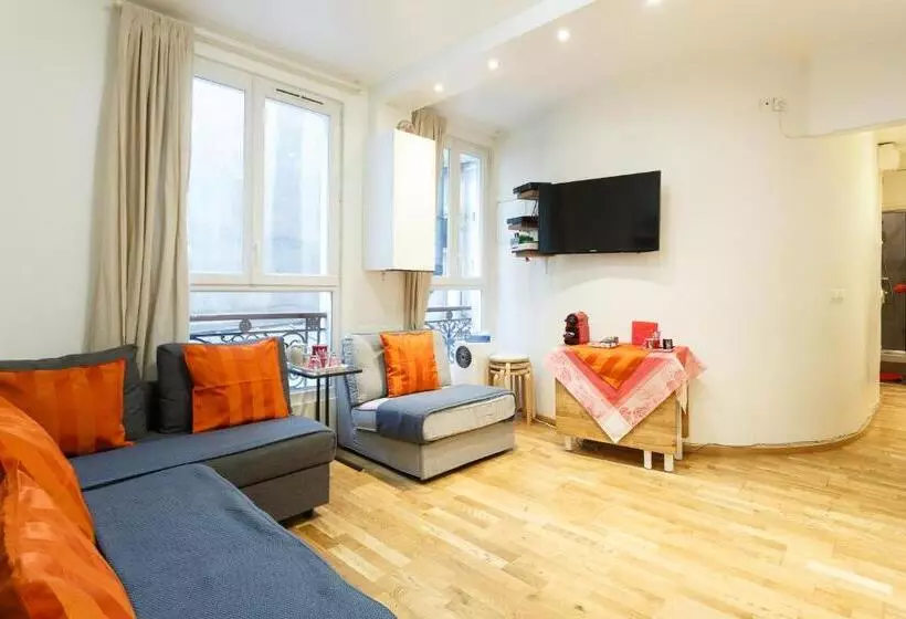 تختخواب و صبحانه Appartement Petits Champs Ii