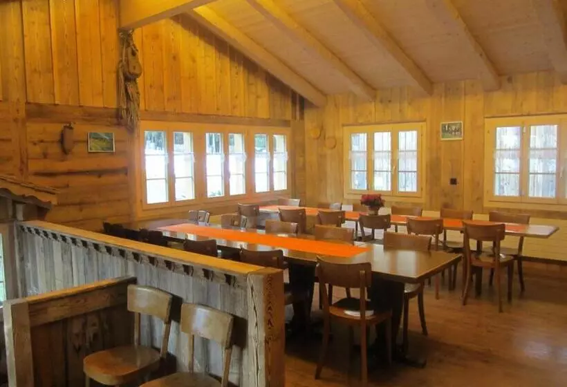 Aamiaismajoitus (B&B) Gässlihof