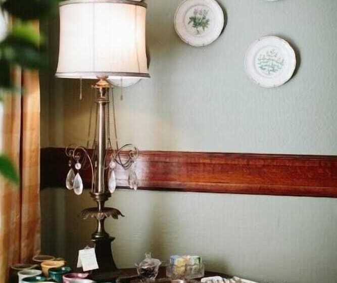 Chestnut Street Inn B&b