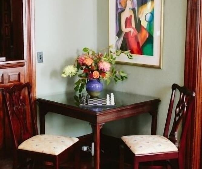 Chestnut Street Inn B&b