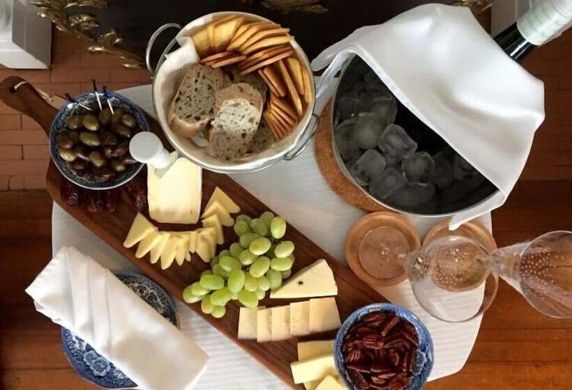 Chestnut Street Inn B&b