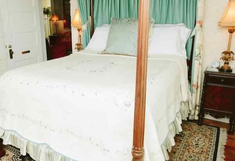 Chestnut Street Inn B&b