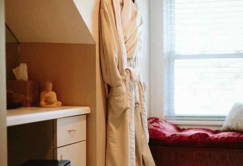 Chestnut Street Inn B&b