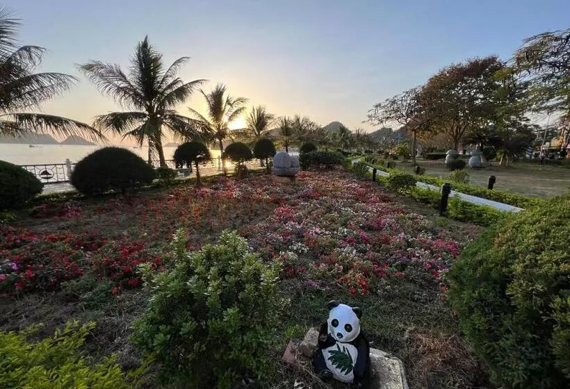 هتل Huong Cang Sea View