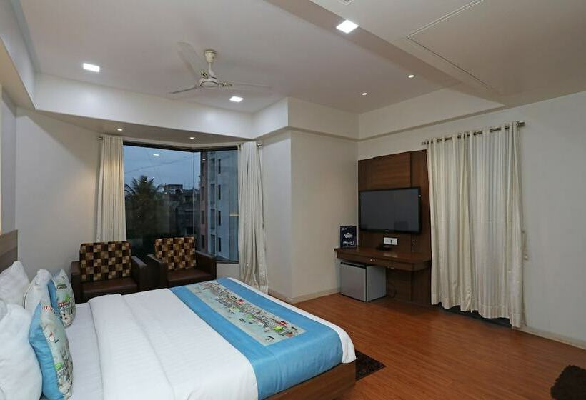 酒店 Renovos  Riviera