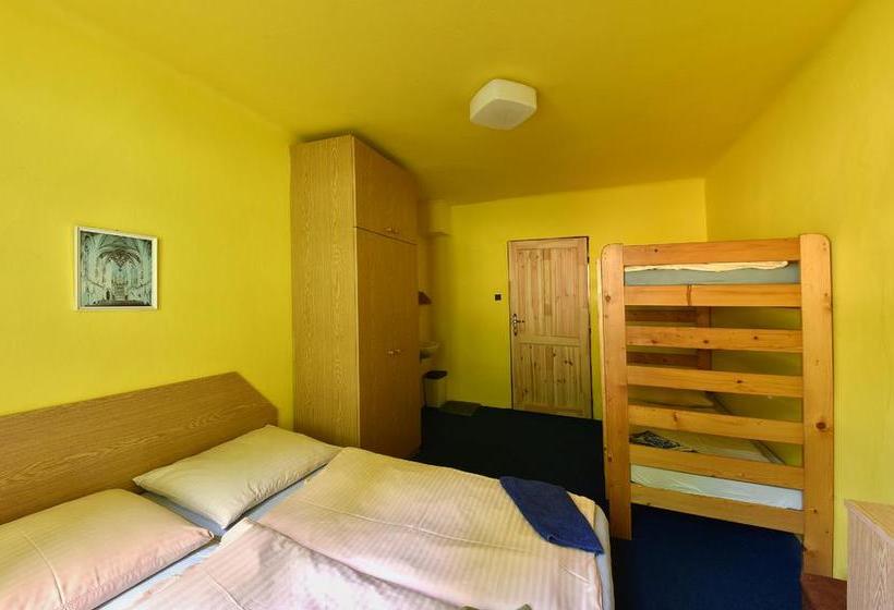 בית מלון כפרי Svaty Hubert