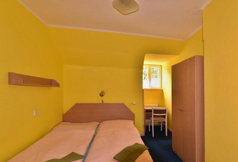 בית מלון כפרי Svaty Hubert